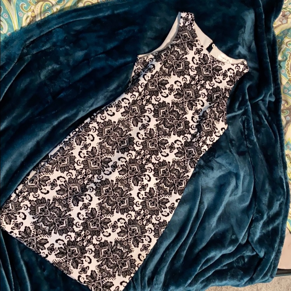 BOGO FREE NWT Elegant sexy dress- form fitting